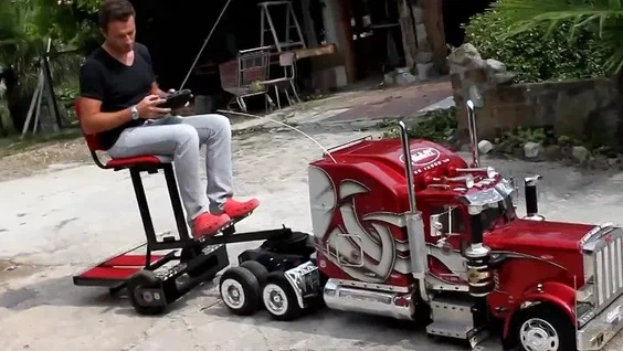 Большим "мальчикам" - большие "игрушки"