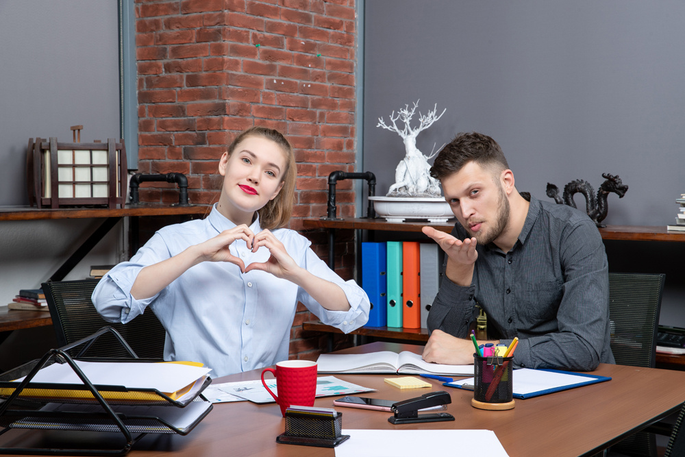 Главное фото создано Freepik