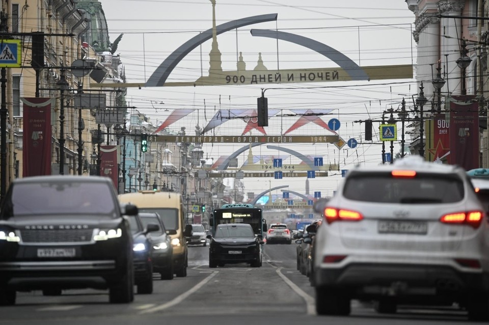    Разбираемся, что известно о скандальной методичке к урокам о блокаде в школах Петербурга. Алексей БУЛАТОВ