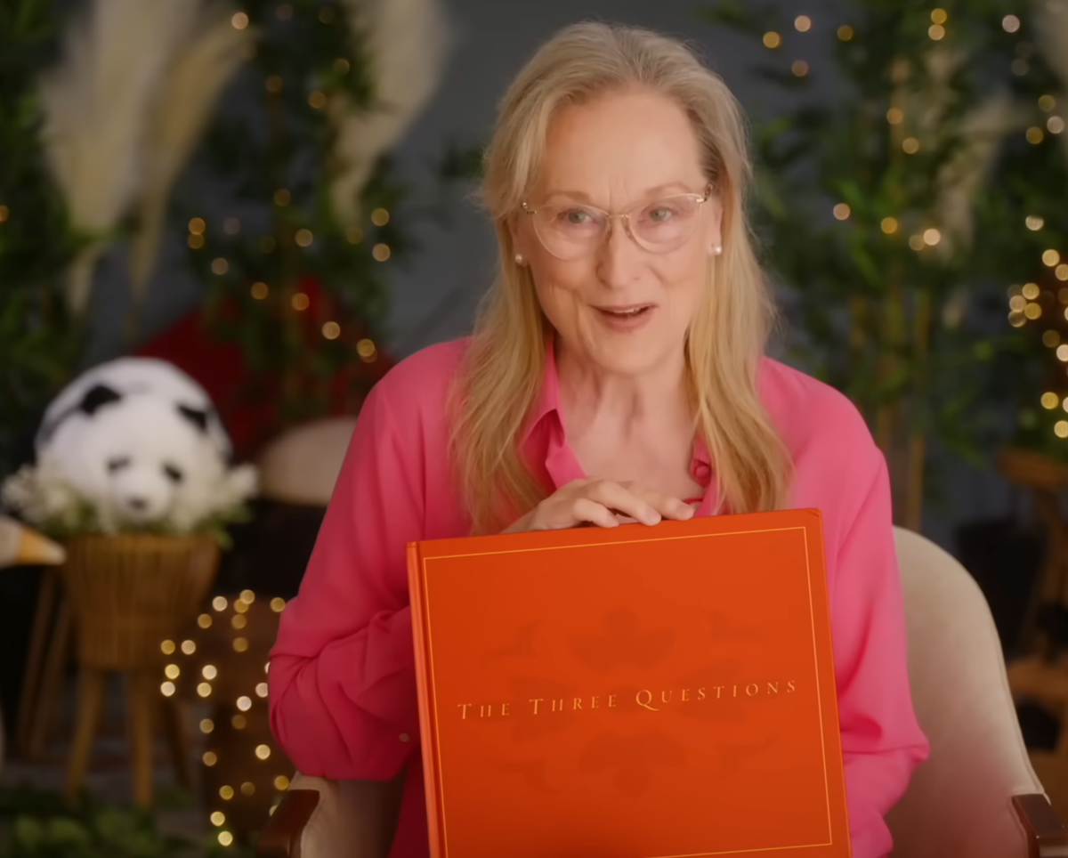 Кадр из ролика