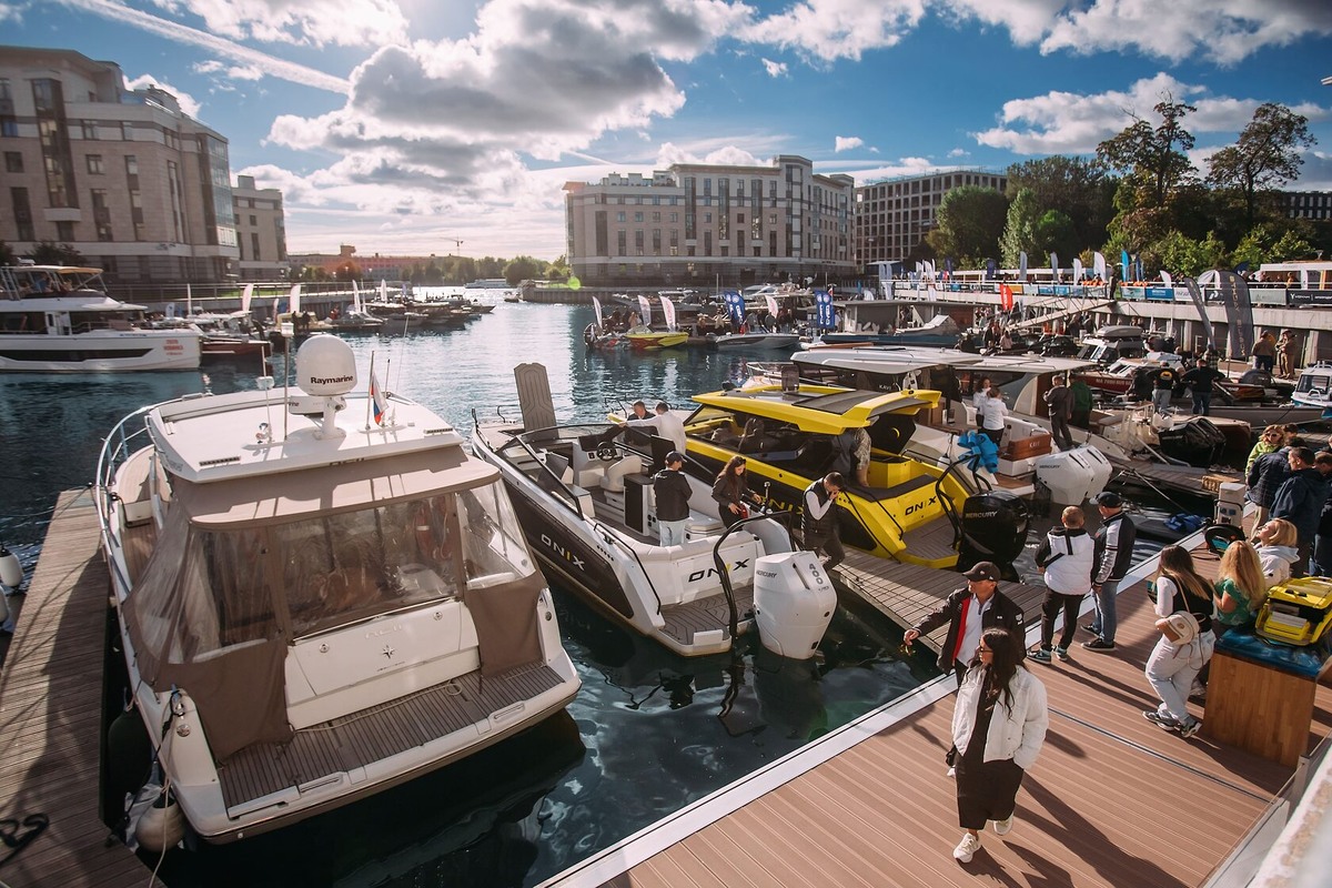 St. Petersburg International Boat Show  (SPIBS)