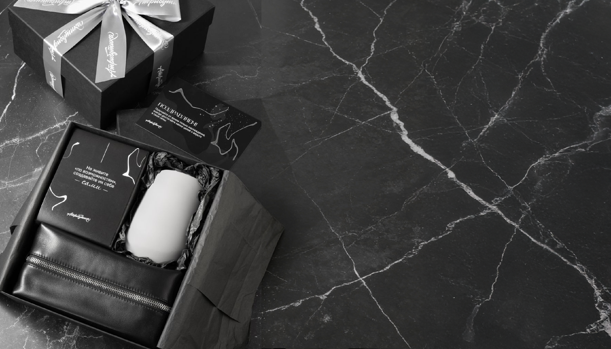 Подарочный набор #520 Грей: Кофер. 350мл (термокружка) , Шарф (80% шерсть. 20% кашемир) , Несессер из натуральной кожи ручной работы , Подарочная коробка, перевязанная лентой с открыткой (брендируется открытка)