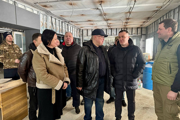    Губернатор Соколов посетил подшефный Веселовский округ