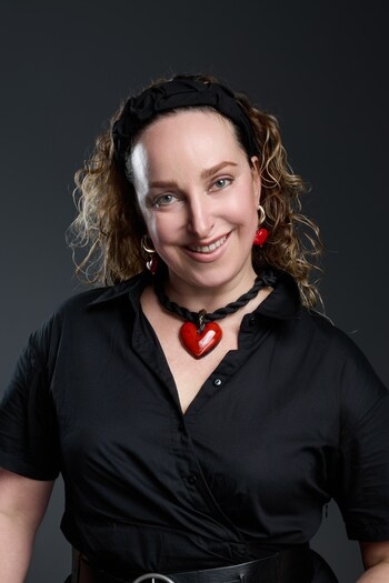 Анна Щукина, Академия "Май"