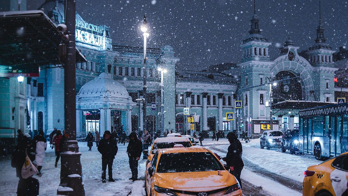     Aleksandr Popov/Unsplash