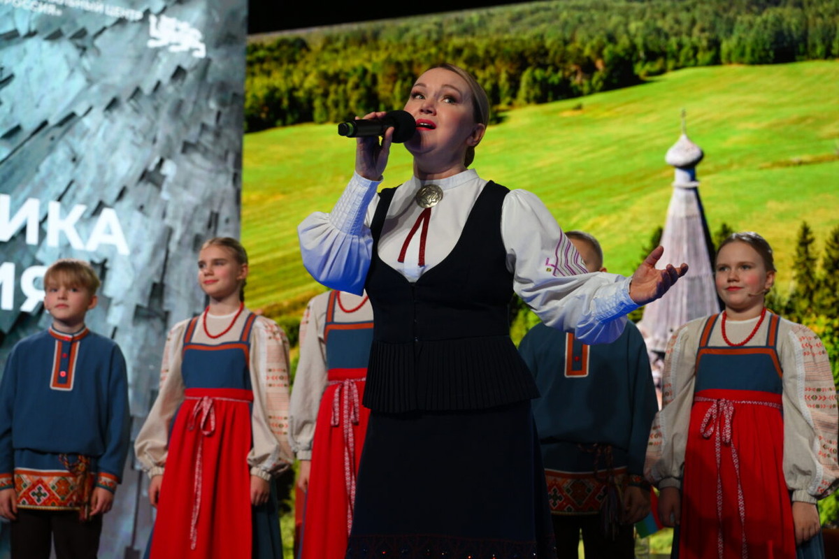    Выступление Ансамбля "Кантеле" в Национальном центре "Россия". Фото: «Республика» / Сергей Юдин