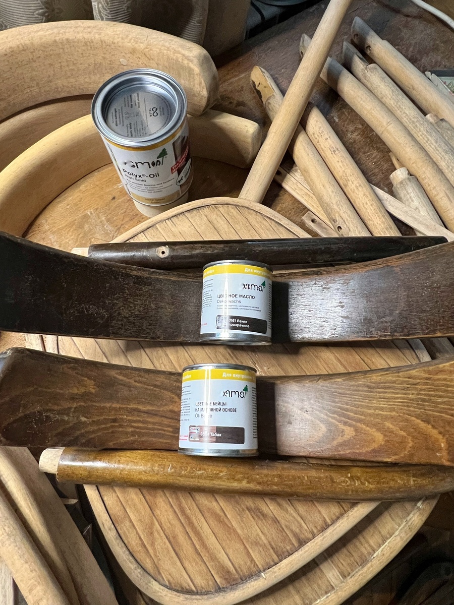 Деревянные стулья «Лигна» – сравнение двух оттенков масла Osmo