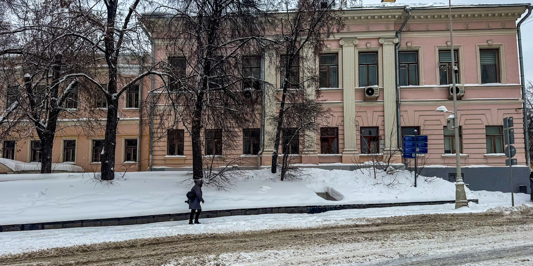 Редкий случай: дом в Москве, в котором 200 лет живет одна семья. И его можно посетить