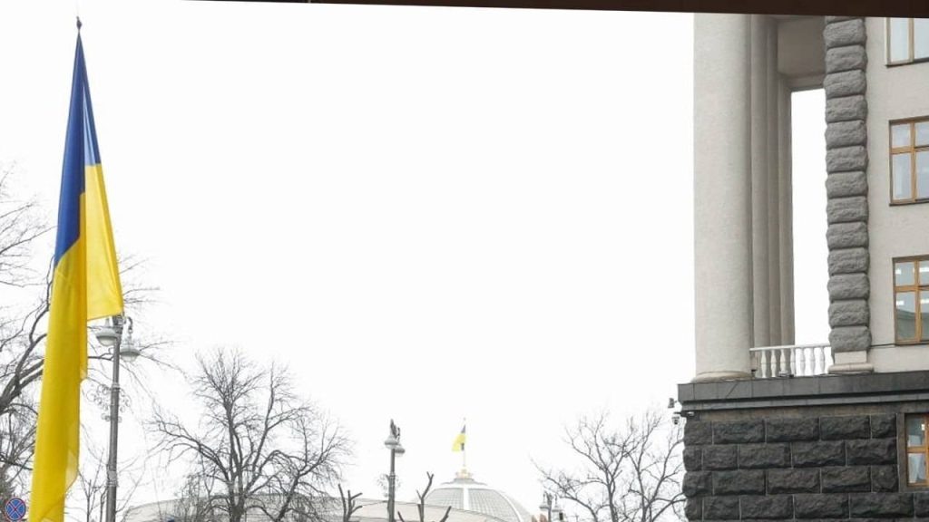    Кабінет Міністрів України, Facebook Редакция