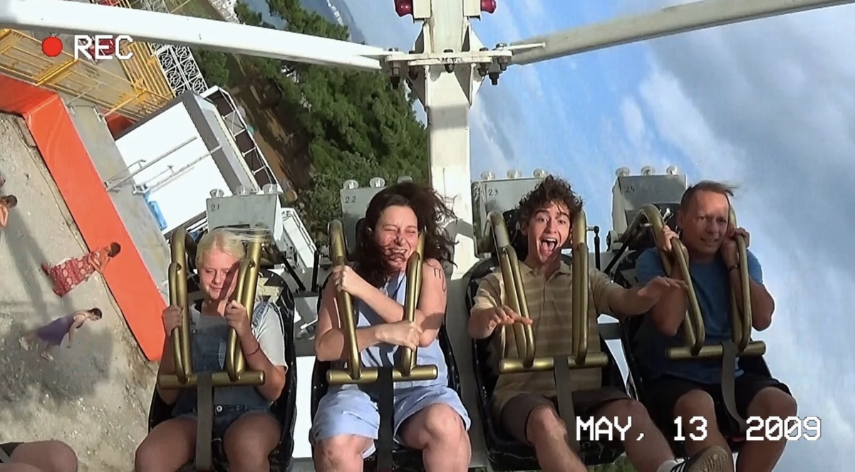 Арт-эрия📷Кадр из фильма «День рождения Сидни Люмета»