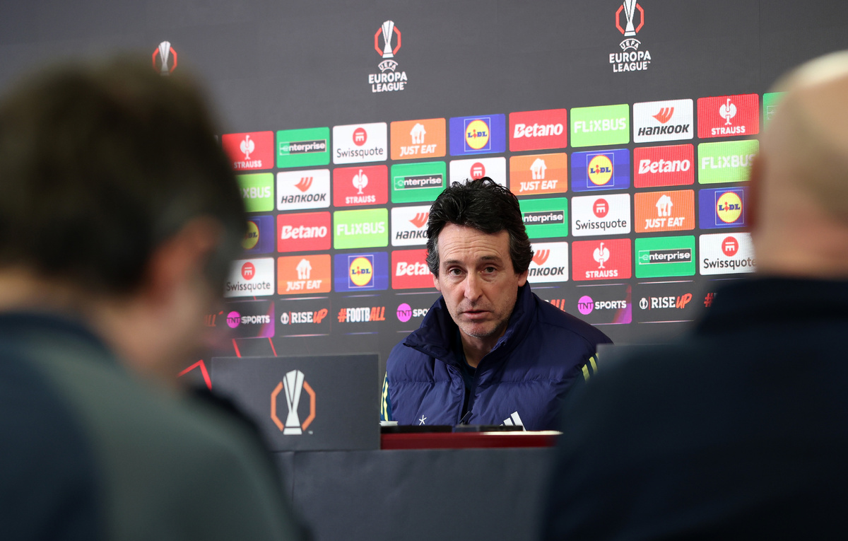    Главный тренер "Астон Виллы" Унаи Эмери  Morgan Harlow/Getty Images