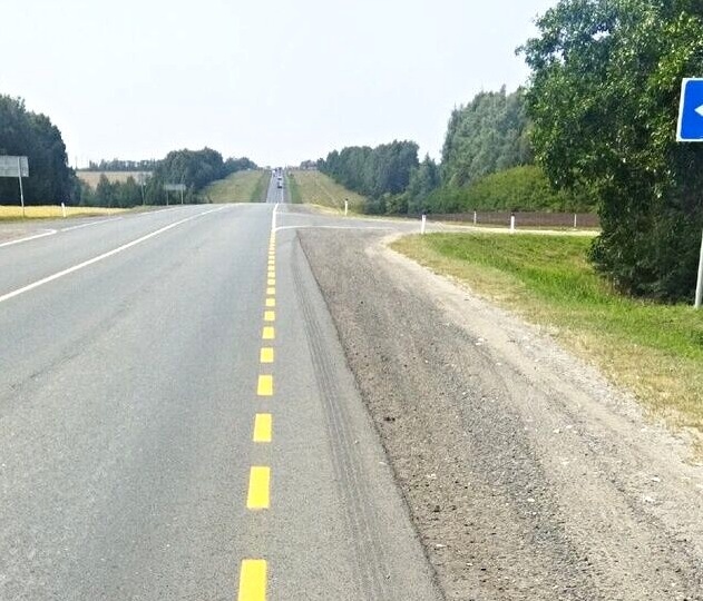 Жёлтая прерывистая разметка у обочины: чем отличается от белой, и можно ли за ней стоять