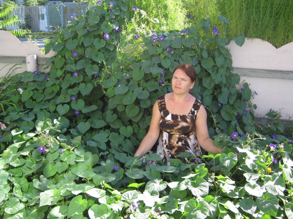 Немного себя покажу.