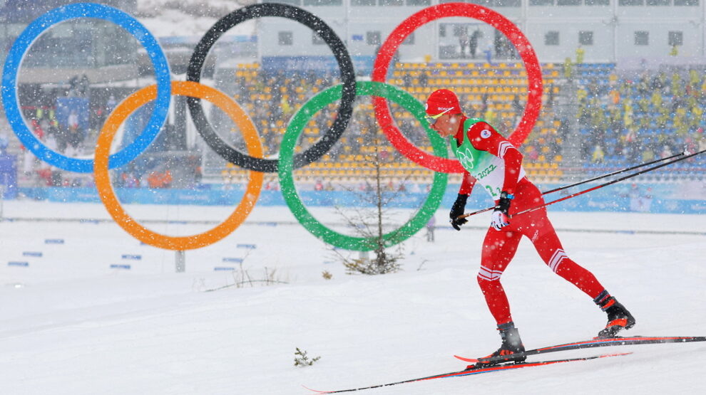    Александр Большунов на прошлой Олимпиаде выиграл три золотых медали, а к Играм-2026 его не допустили. Фото: REUTERS