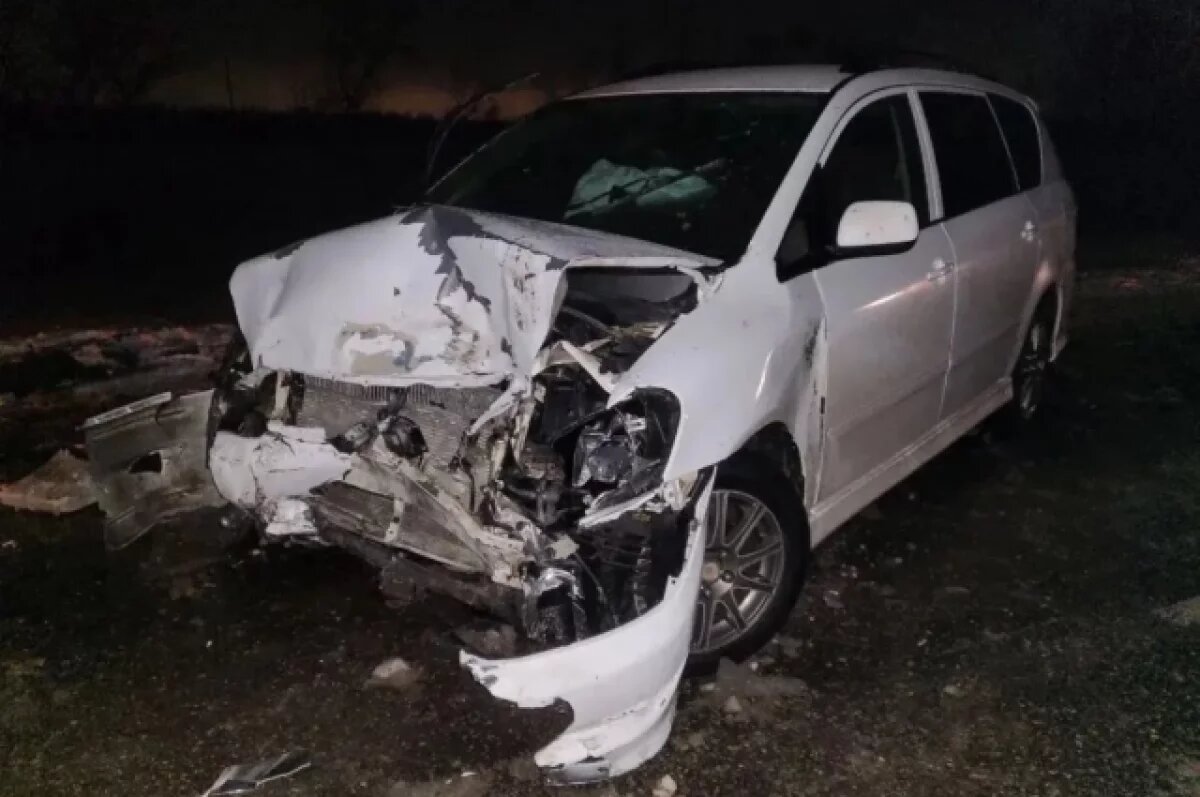    Астраханец на ночной дороге вылетел на встречку и устроил ДТП