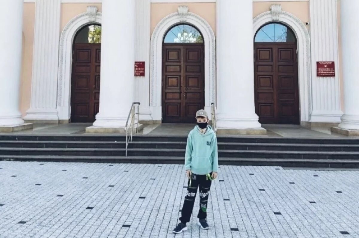    Валя Королев