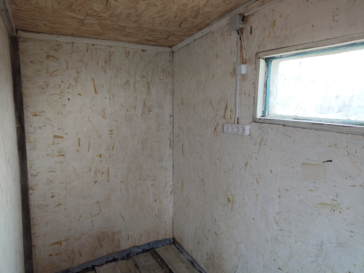 Потолки так и не решилась покрасить ))) Потом...