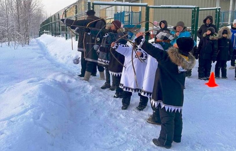 Фото: школа-интернат села Кепервеем. Источник: prochukotku.ru