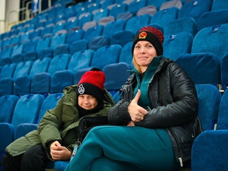     «СКА-Нефтяник» в Хабаровске отметил 15 победу подряд 15 голами в ворота «Старта». Фото: ХК "СКА-Нефтяник"