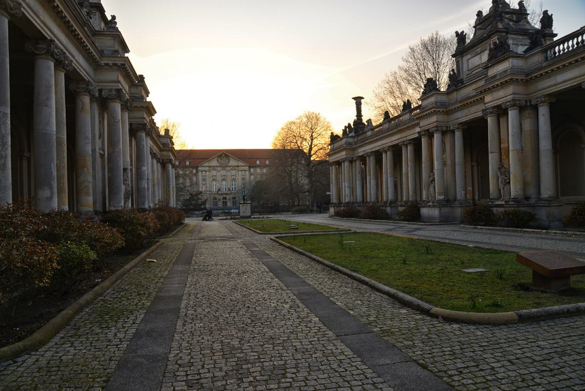 Королевские колоннады в Кляйстпарке. Фотография Александра Новикова. 2019