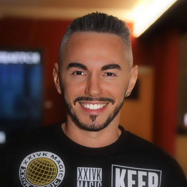     Тимур Родригез добился снижения суммы алиментов через суд