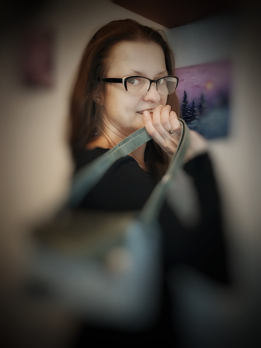 Так я ее в первый раз "показала" , создавая небольшую интригу э, она еще не была полностью готова 😁