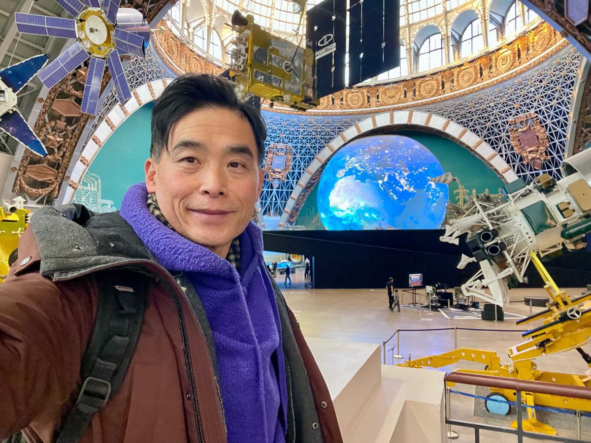 Размах ВДНХ путешественника впечатлил. Особенно понравился Центр «Космонавтика И Авиация» Фото: Ким Хен Гук