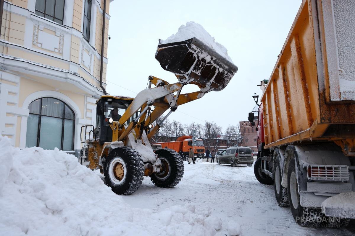    и выпало уже около 15 см снега, а до конца дня ожидается еще около 10 см