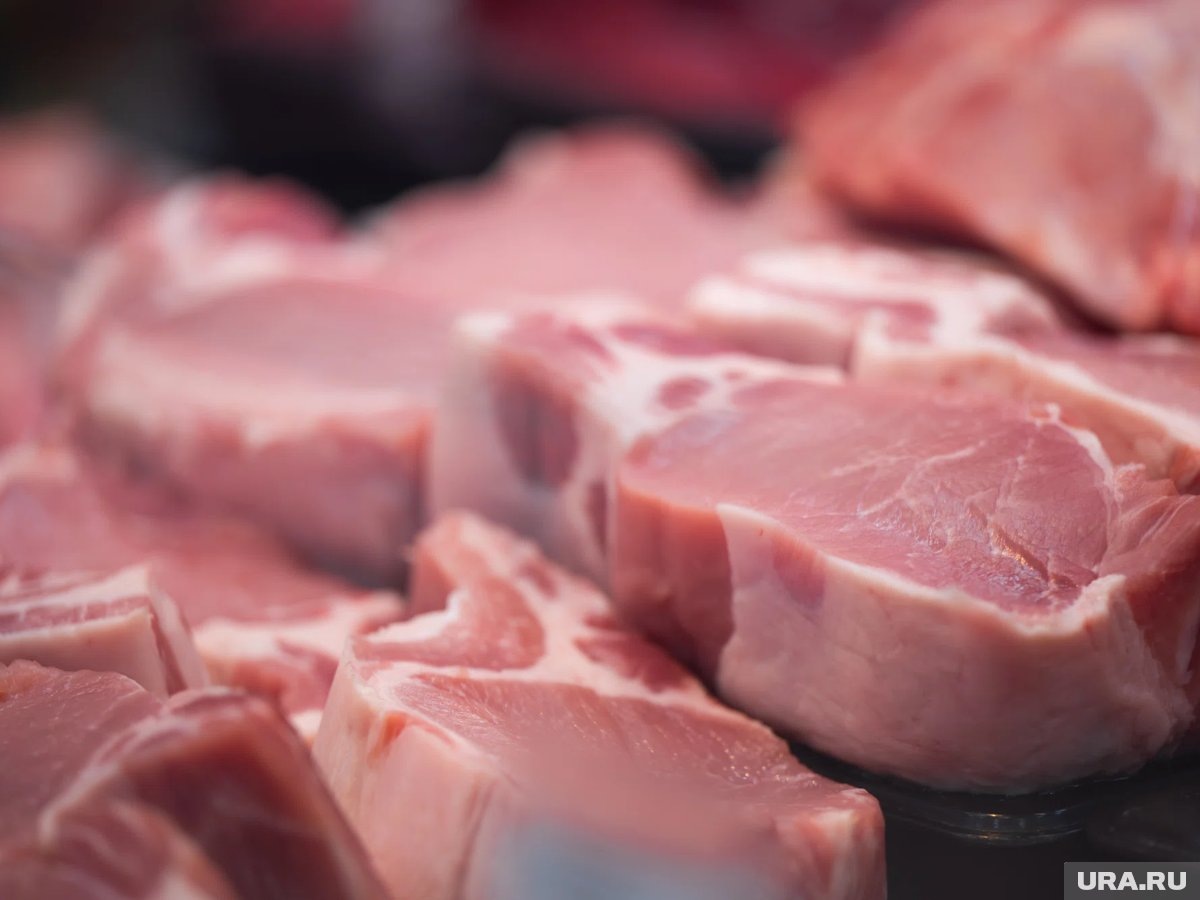    Свинина и курица за неделю подешевели, а говядина подорожала, следует из данных Росстата