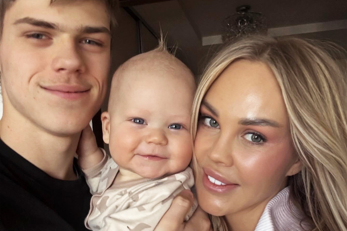     «Ты с нежностью относишься к младшему брату»: Мария Погребняк показала старшего сына от футболиста в особенный день