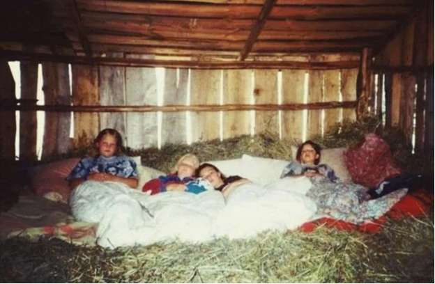 Клад под звездами. "Детство в деревне"