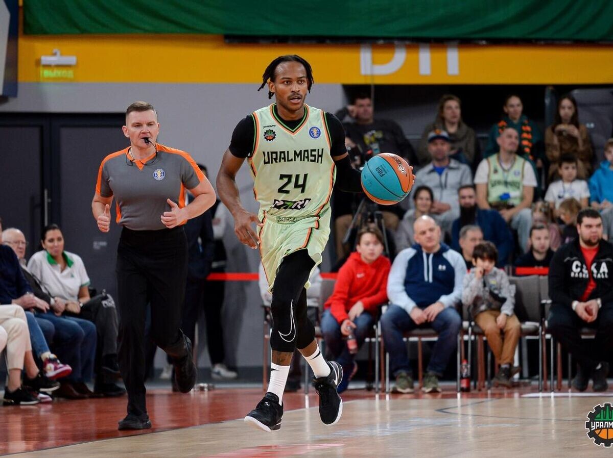    Баскетболист "Уралмаша" Гарретт Нэвелс | © Фото : Пресс-служба "Уралмаша"