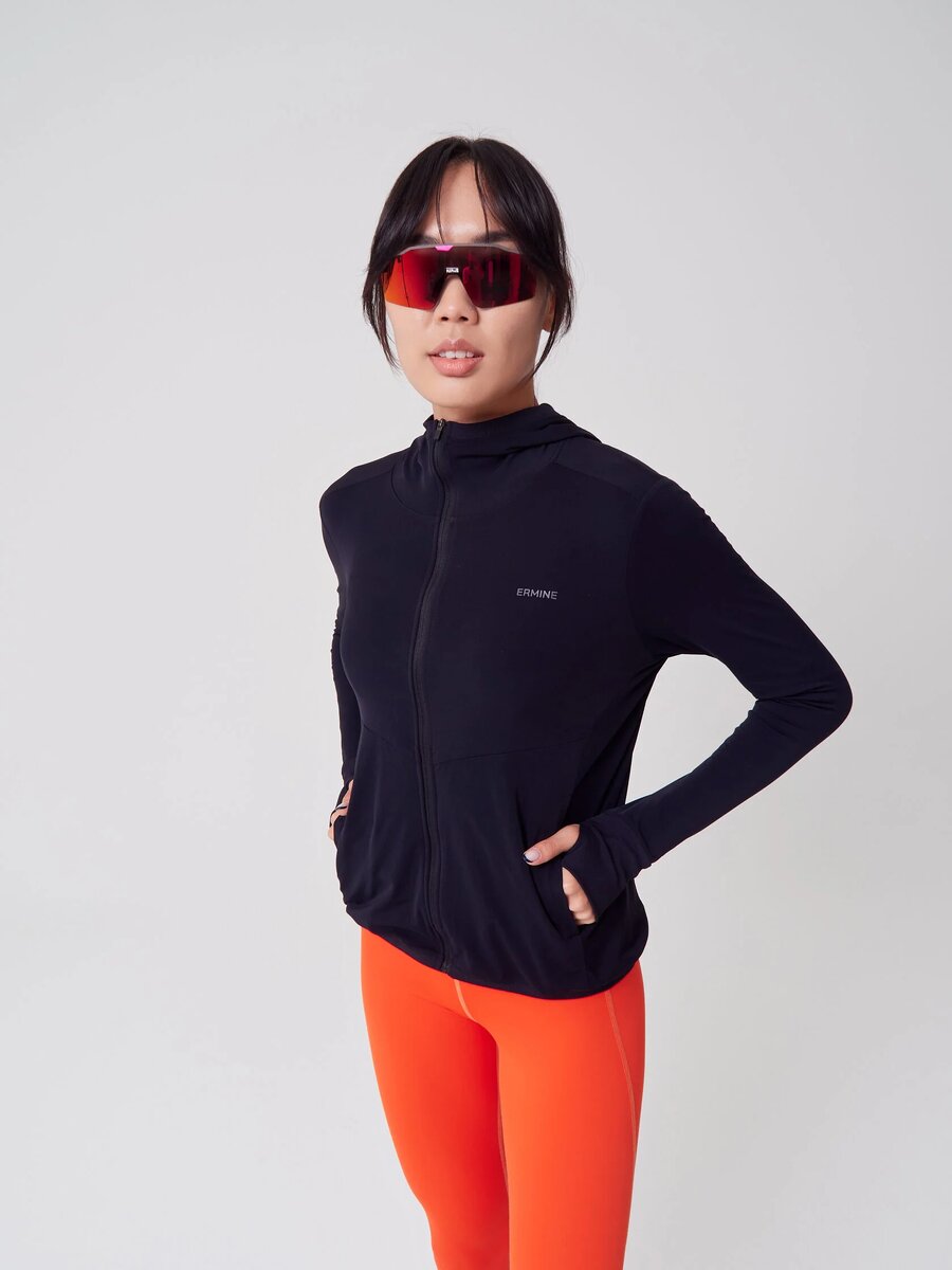 Джемпер женский с капюшоном Training   https://erminebrand.ru/sports/tproduct/570322518-321122165762-dzhemper-zhenskii-s-kapyushonom-training