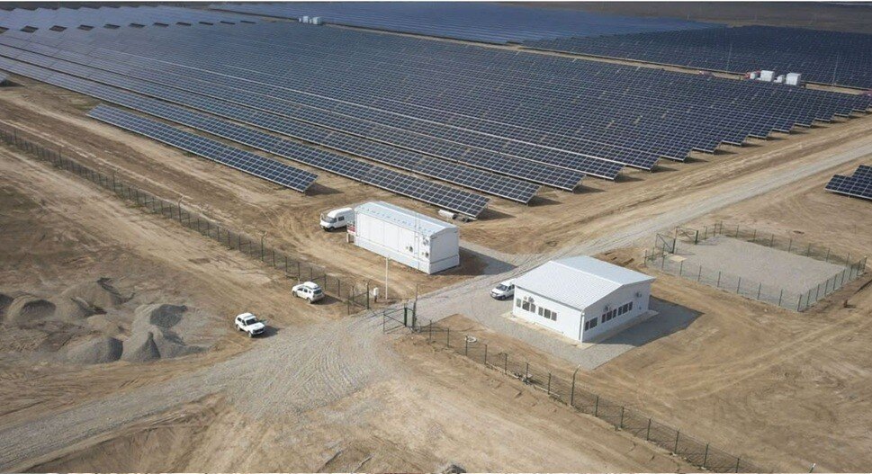    Дербентская солнечная электростанция расположена в Дербентском районе Республики Дагестан на неэффективных для сельского хозяйства территориях. Источник: официальный сайт Группы «ЭкоЭнерджи».