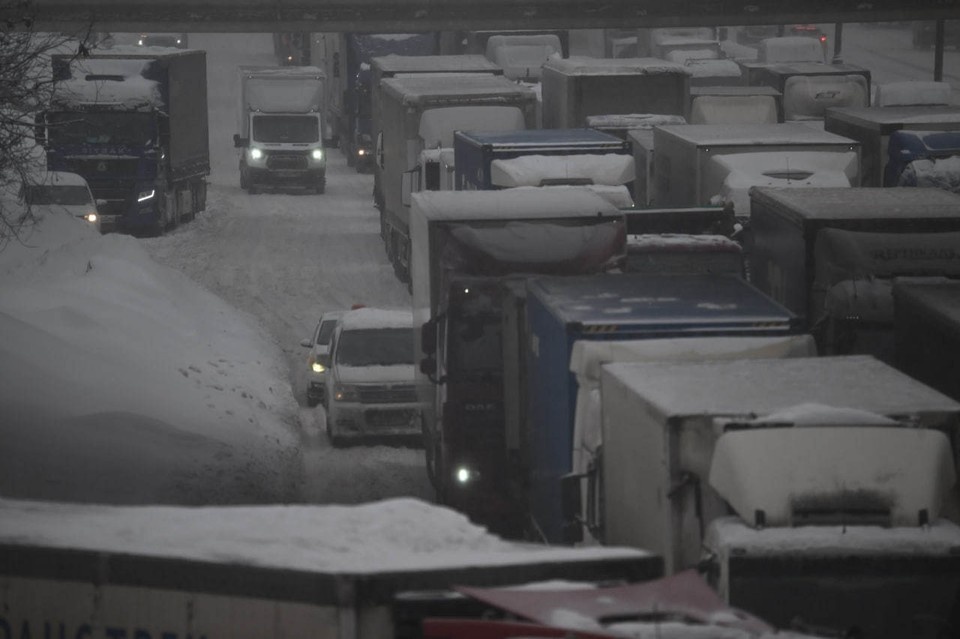    Ветер – южного направления, с порывами 6-11 метров в секунду Иван МАКЕЕВ