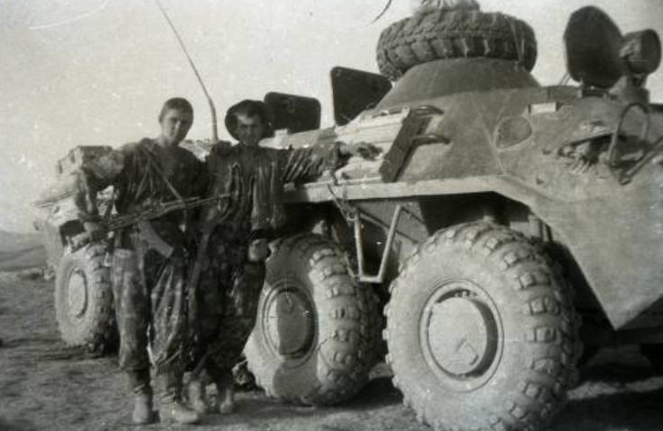 "Бандитскую группу разоружили и передали в руки царандоя без потерь личного состава: сержант о службе в ММГ Рустак в ДРА