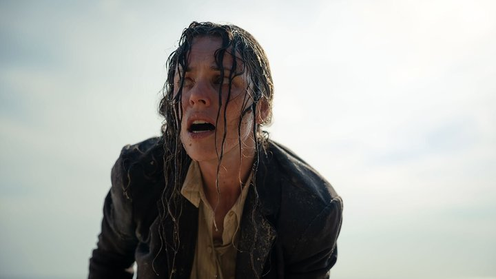 Кадр из фильма «На помощь»