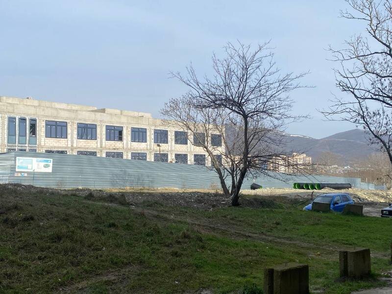    Стройплощадка школы на ул. Красина г. Новороссийск. Фото от 28.01.2026 г
