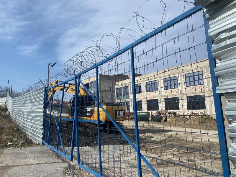    Стройплощадка школы на ул. Красина г. Новороссийск. Фото от 28.01.2026 г