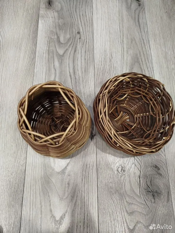 Состоит из двух отдельных частей, каждая из которых может использоваться самостоятельно