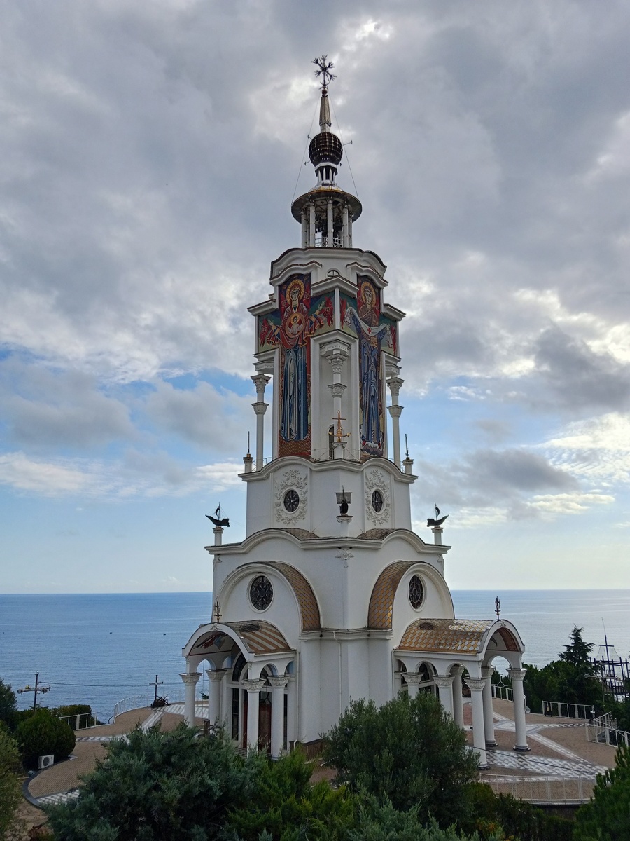 Храм-маяк Святого Николая Чудотворца. Фото автора