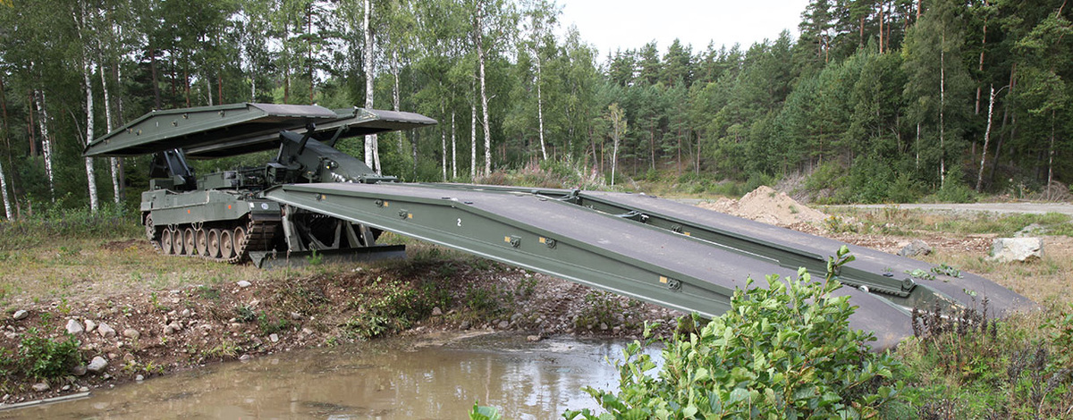 Развертывание мостоукладчика Leguan в ходе испытаний