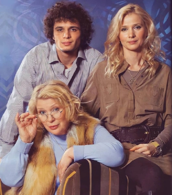 Галина Польских с младшей дочерью Марией и внуком Филиппом