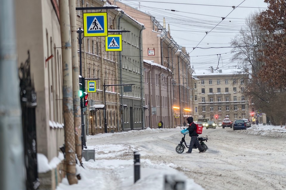    Система контроля курьеров появится в Петербурге. Алексей БУЛАТОВ