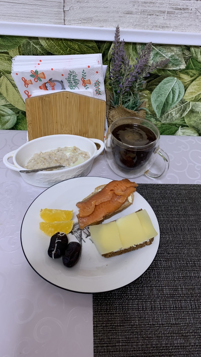 Фото автора канала. Завтрак.