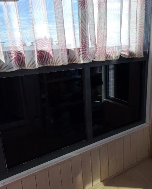 Частичной тонирование стекла черной тонировочной пленкой арт. black out