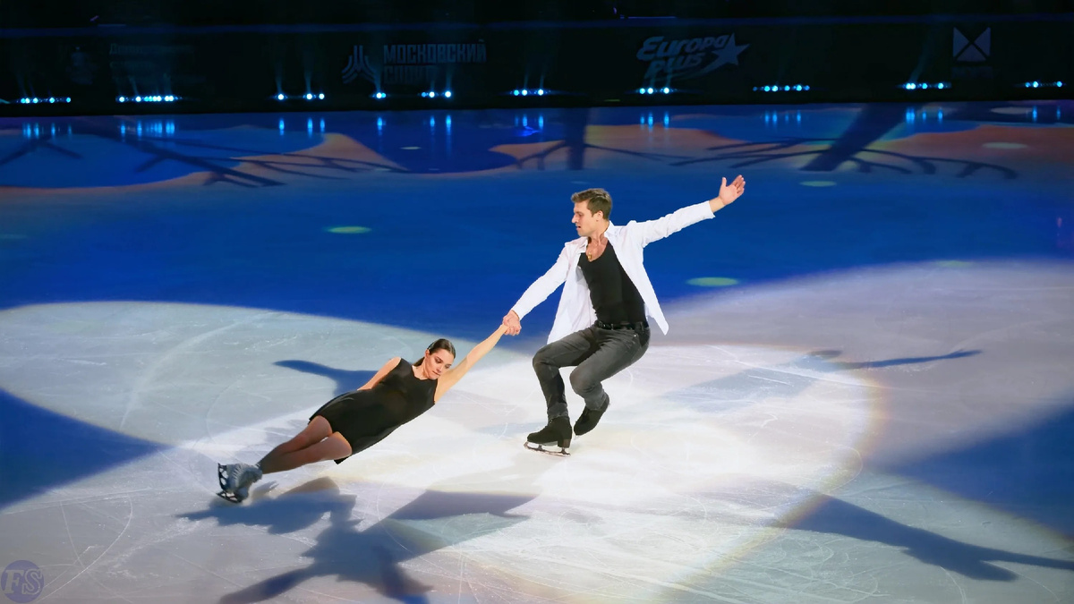 Шоу «Влюблённые в фигурное катание» в ЦСКА Арене