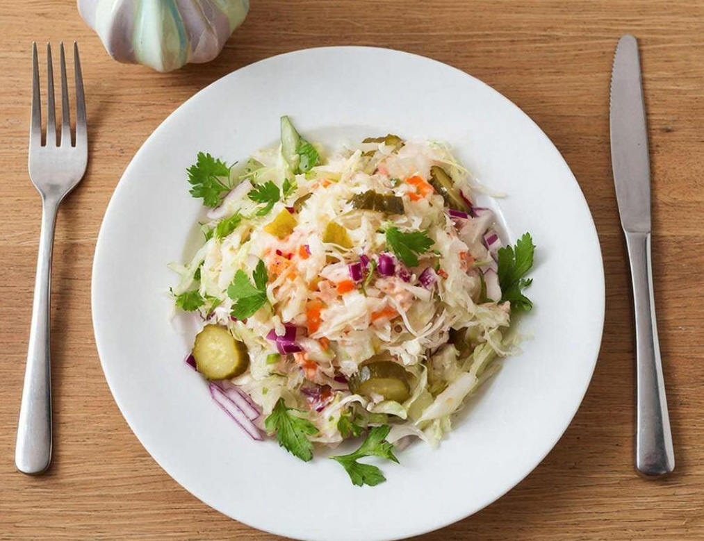 Обсуждаем загадку императорского салата. «Создано с использованием искусственного интеллекта».