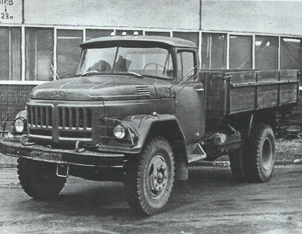 ЗИЛ-431410 производства Уральского автомоторного завода.