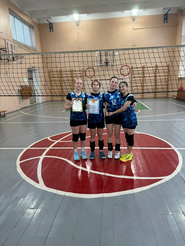    Турнир по волейболу "Наша газета"